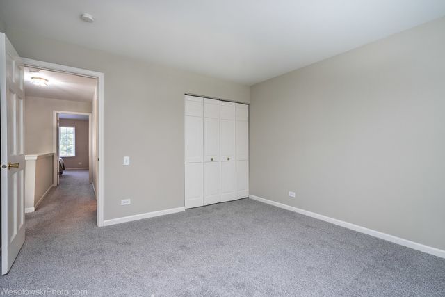 434 Locksley Drive, Streamwood, IL 60107