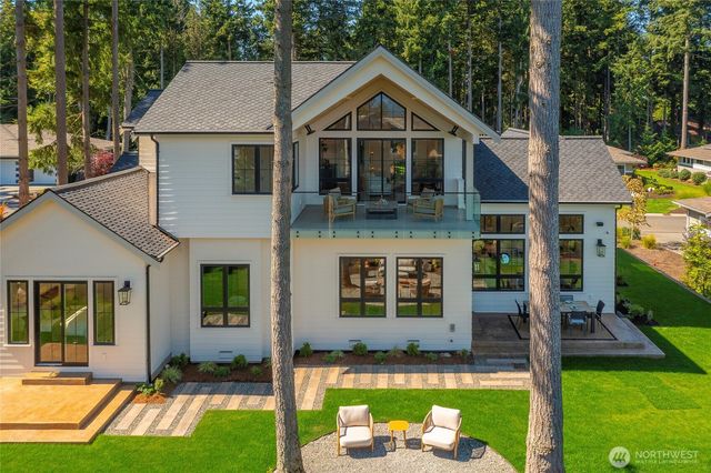 5464 Wood Duck Loop, Blaine, WA 98230