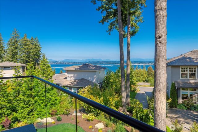5464 Wood Duck Loop, Blaine, WA 98230