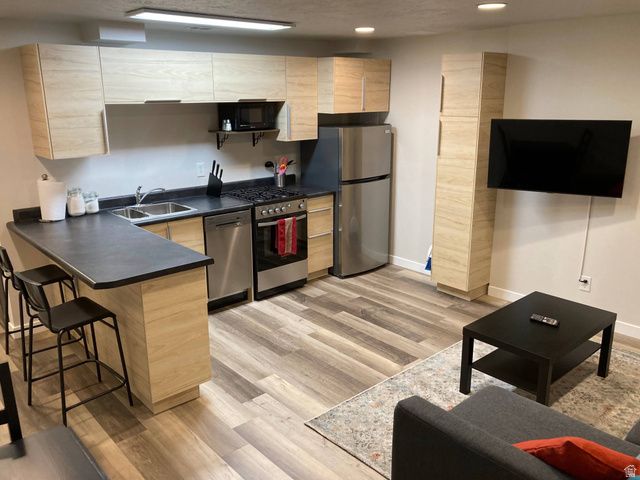 5524 S FAIRHAVEN CIR, Murray, UT 84123