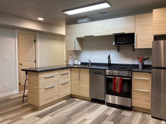 5524 S FAIRHAVEN CIR, Murray, UT 84123