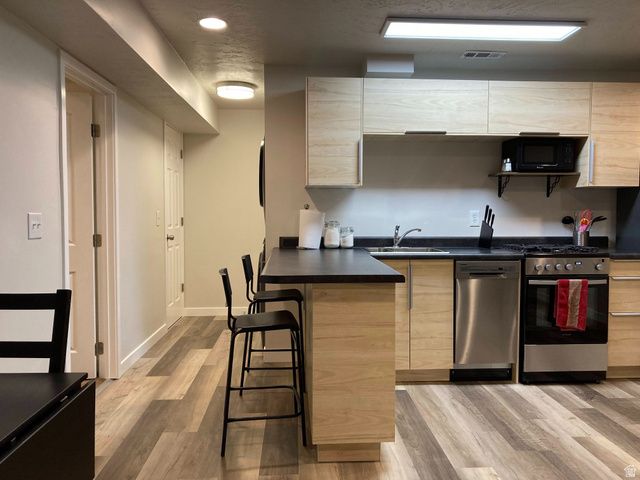 5524 S FAIRHAVEN CIR, Murray, UT 84123