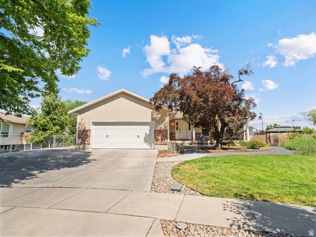 5524 S FAIRHAVEN CIR, Murray, UT 84123