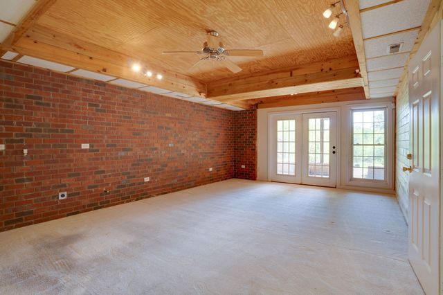 735 Keytown Rd, Portland, TN 37148
