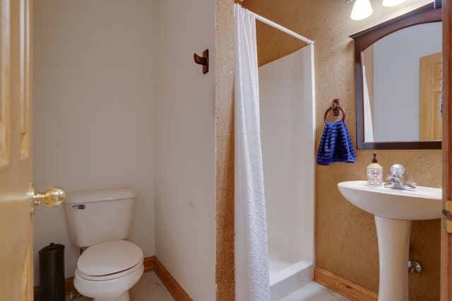 735 Keytown Rd, Portland, TN 37148