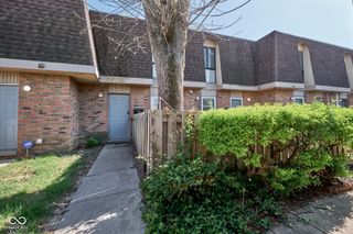 7458 Country Brook Drive, Indianapolis, IN 46260