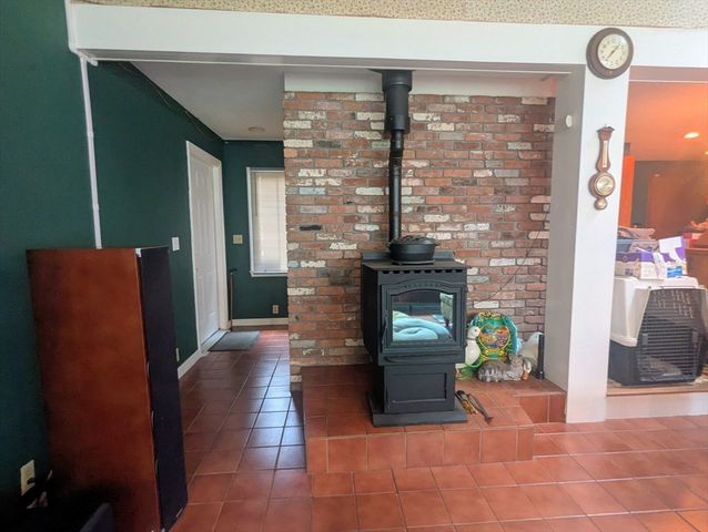 166 West St, Attleboro, MA 02703
