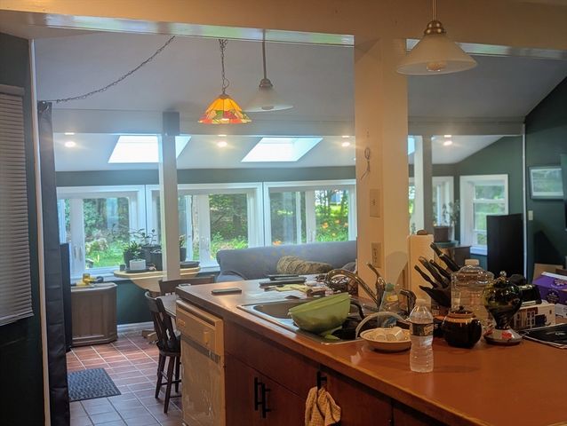 166 West St, Attleboro, MA 02703