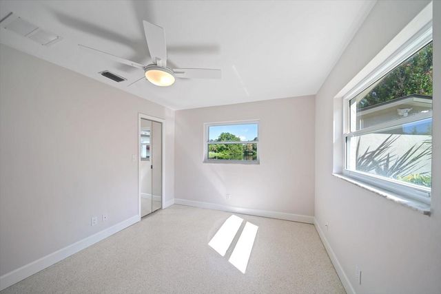1163 60TH AVENUE S, St Petersburg, FL 33705