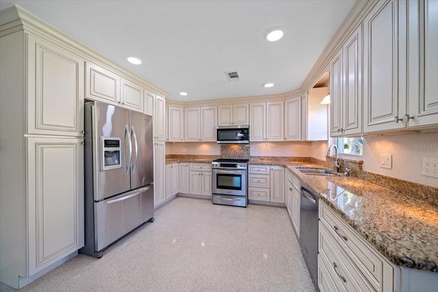 1163 60TH AVENUE S, St Petersburg, FL 33705