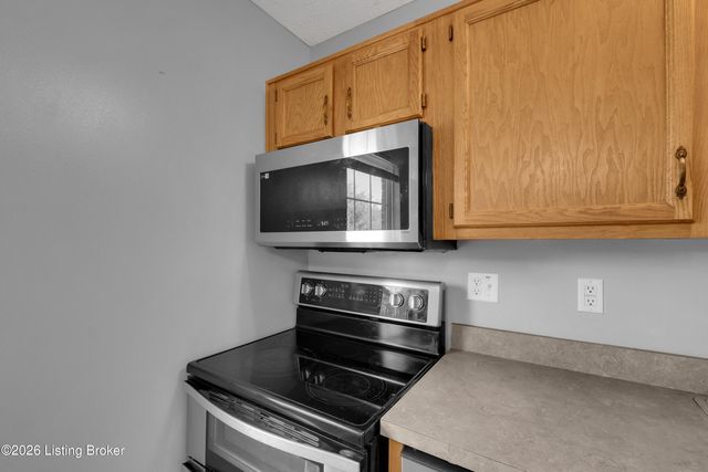 286 Tecumseh Dr, Shepherdsville, KY 40165