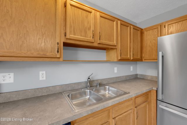 286 Tecumseh Dr, Shepherdsville, KY 40165