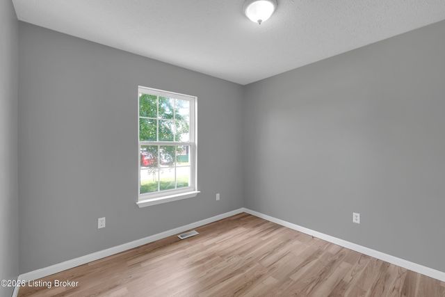286 Tecumseh Dr, Shepherdsville, KY 40165