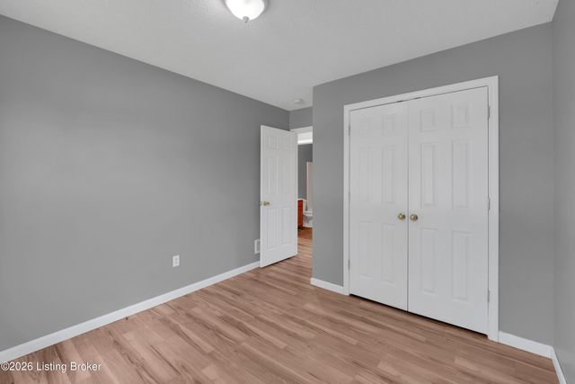 286 Tecumseh Dr, Shepherdsville, KY 40165