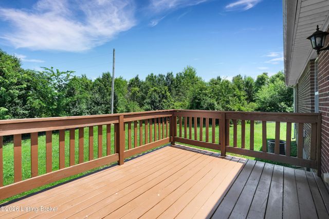 286 Tecumseh Dr, Shepherdsville, KY 40165