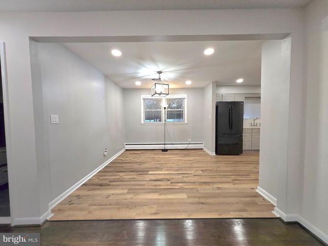 10725 E CRESTVIEW LN, Laurel, MD 20723