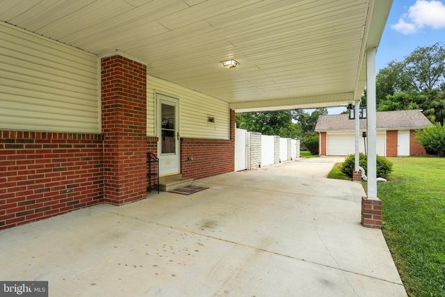 10725 E CRESTVIEW LN, Laurel, MD 20723