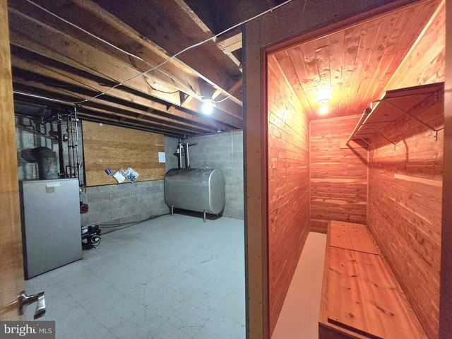 10725 E CRESTVIEW LN, Laurel, MD 20723