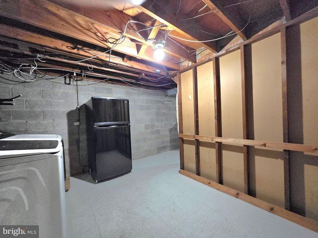 10725 E CRESTVIEW LN, Laurel, MD 20723