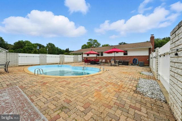 10725 E CRESTVIEW LN, Laurel, MD 20723