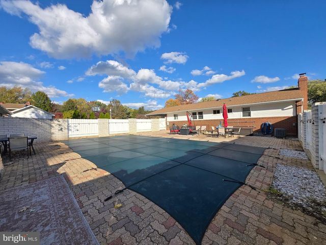 10725 E CRESTVIEW LN, Laurel, MD 20723