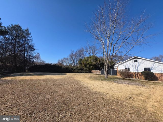 10725 E CRESTVIEW LN, Laurel, MD 20723