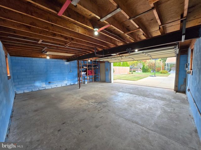 10725 E CRESTVIEW LN, Laurel, MD 20723