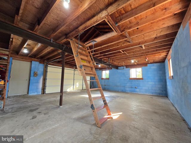 10725 E CRESTVIEW LN, Laurel, MD 20723