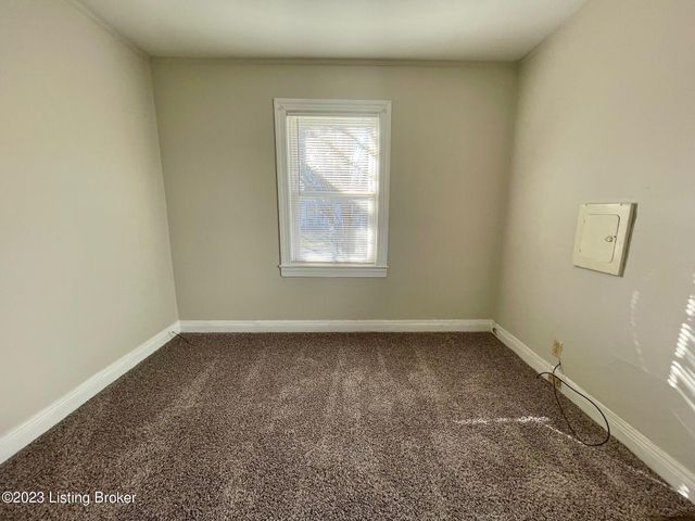 1401 Thornberry Ave, Louisville, KY 40215
