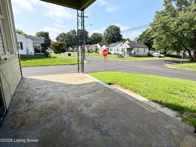 1401 Thornberry Ave, Louisville, KY 40215