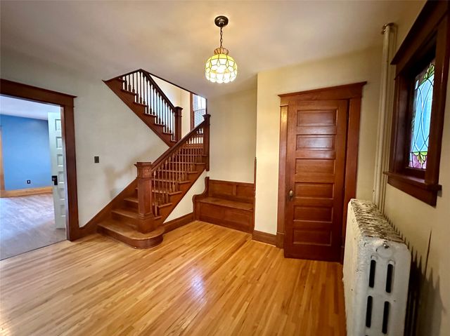 1517 Elm Street, Grinnell, IA 50112