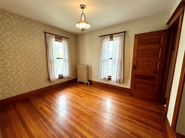 1517 Elm Street, Grinnell, IA 50112