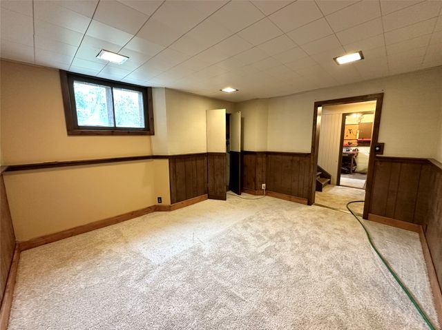 1517 Elm Street, Grinnell, IA 50112
