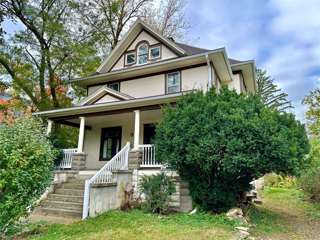 1517 Elm Street, Grinnell, IA 50112