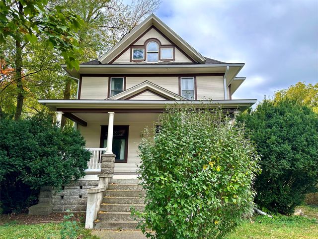 1517 Elm Street, Grinnell, IA 50112