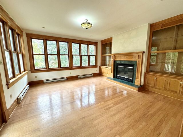 1517 Elm Street, Grinnell, IA 50112