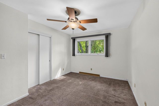 1354 Sylvan WAY, West Bend, WI 53095