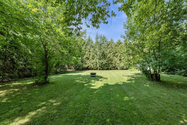 1354 Sylvan WAY, West Bend, WI 53095