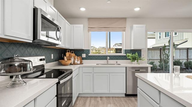 8096 Whippersnapper Way, Roseville, CA 95747