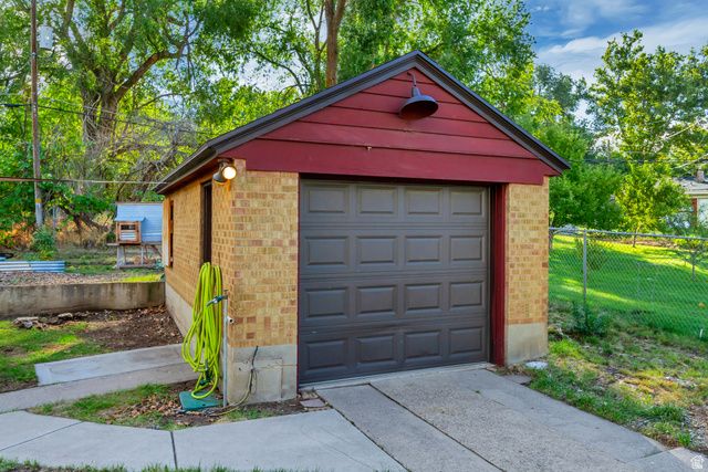 4060 S LIBERTY AVE, South Ogden, UT 84403