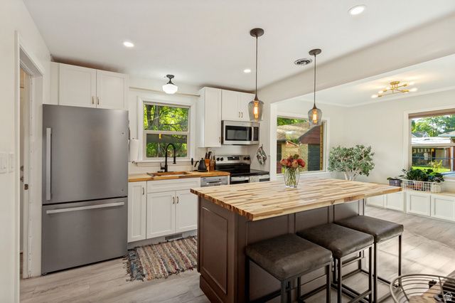 4060 S LIBERTY AVE, South Ogden, UT 84403