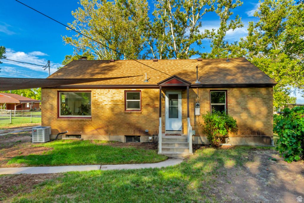 4060 S LIBERTY AVE, South Ogden, UT 84403