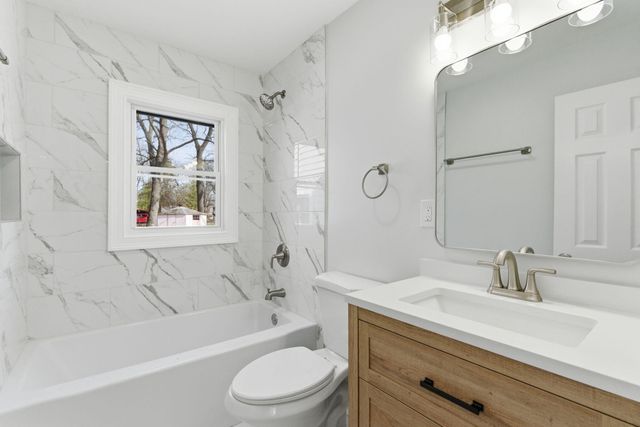 2485 Swanson Road, Portage, IN 46368