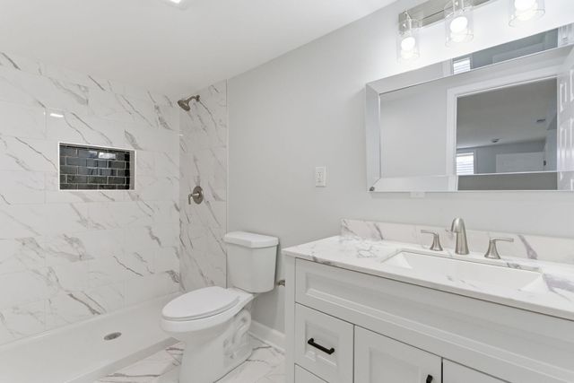 2485 Swanson Road, Portage, IN 46368