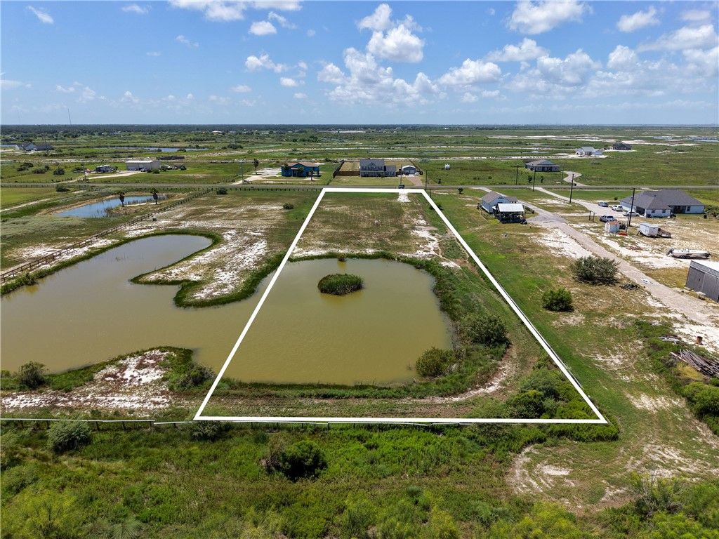 317 Cape Velero Dr, Rockport, TX 78382 — photo 3