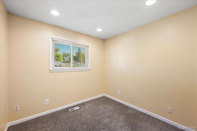 26061 Cameo Court, Madison Heights, MI 48071
