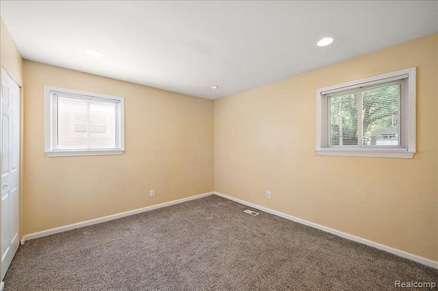 26061 Cameo Court, Madison Heights, MI 48071