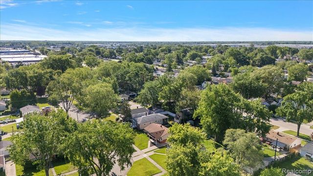 26061 Cameo Court, Madison Heights, MI 48071