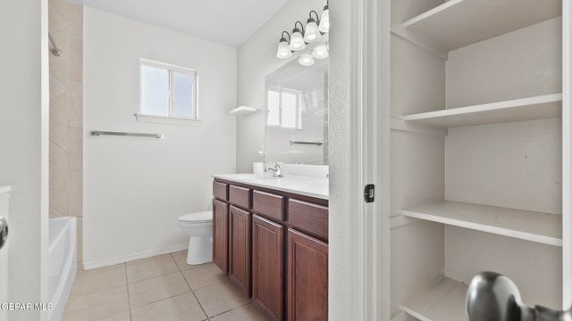 4085 HUECO LAND Lane, El Paso, TX 79938