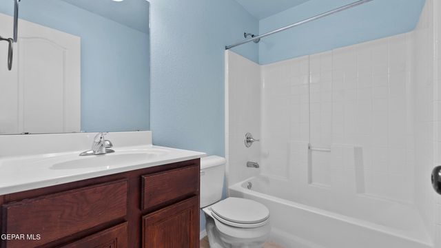 4085 HUECO LAND Lane, El Paso, TX 79938